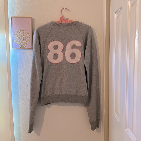 PINK sweatshirt with pockets in front - Picture 4 of 6
